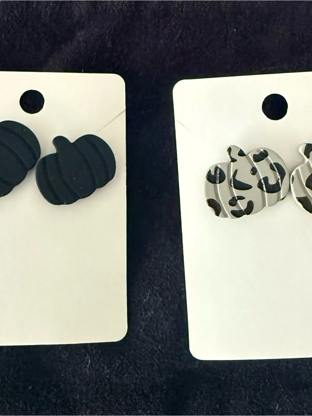 Source Unknown Black and White Pumpkin Stud Earrings - Pair - Picture 1 of 3